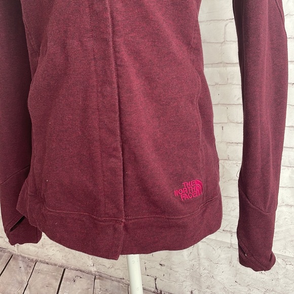 The North Face Snap closure hoodie in XS - Picture 2 of 15